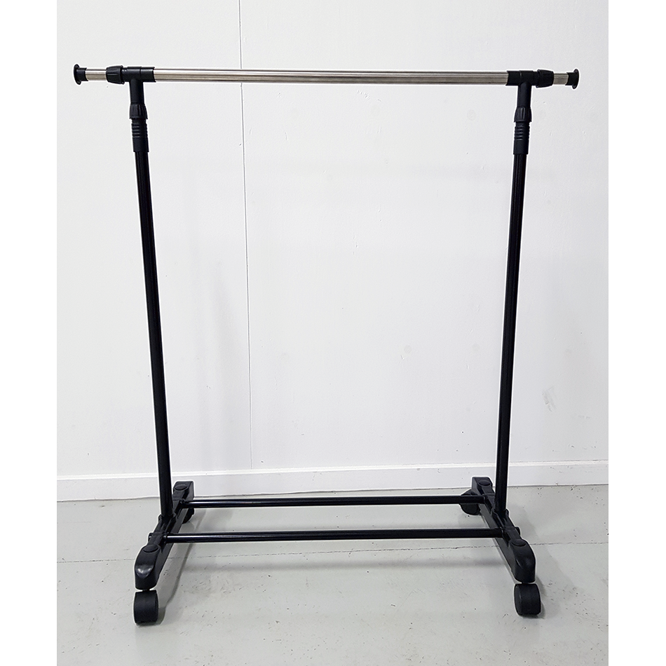 Leje af Tøjstativ til Udendørs SHOPPE LOPPE-Marked